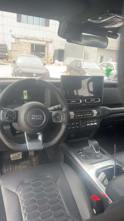 2024 212 212 T01 2.0T 252HP L4 8AT,autocango,china used car exporter,china ev exporter,chinese used car exporter,chinese used ev exporter