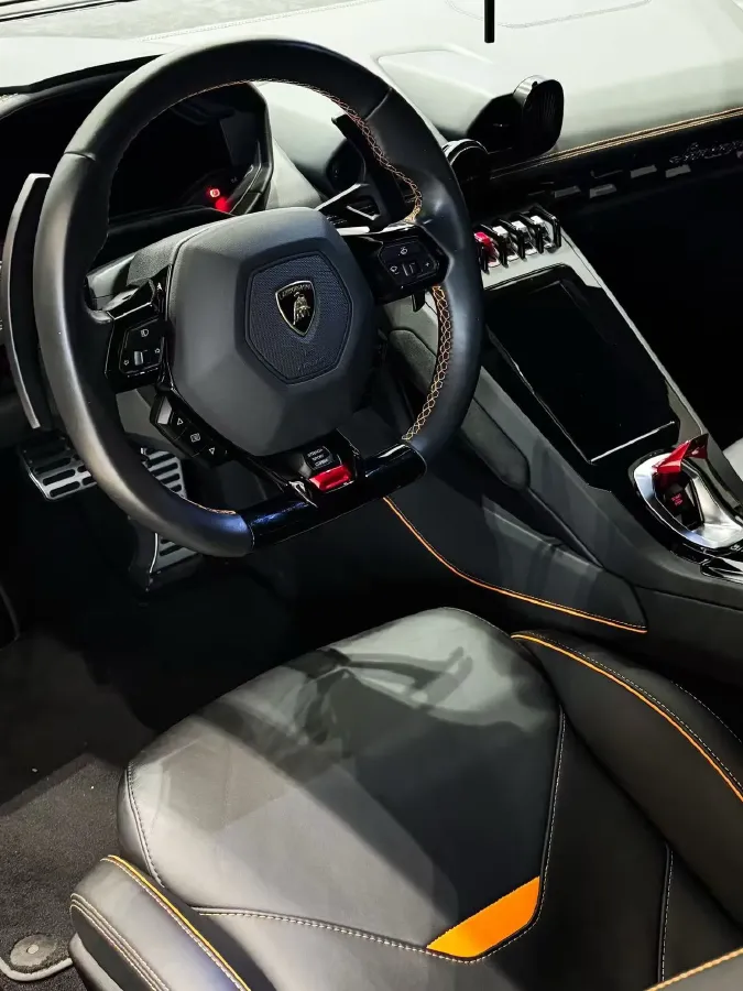 2020 Lamborghini Huracán 5.2L 611HP V10 7DCT,autocango,china used car exporter,china ev exporter,chinese used car exporter,chinese used ev exporter