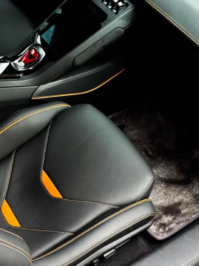 2020 Lamborghini Huracán 5.2L 611HP V10 7DCT,autocango,china used car exporter,china ev exporter,chinese used car exporter,chinese used ev exporter