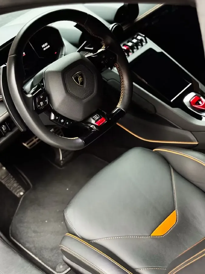 2020 Lamborghini Huracán 5.2L 611HP V10 7DCT,autocango,china used car exporter,china ev exporter,chinese used car exporter,chinese used ev exporter