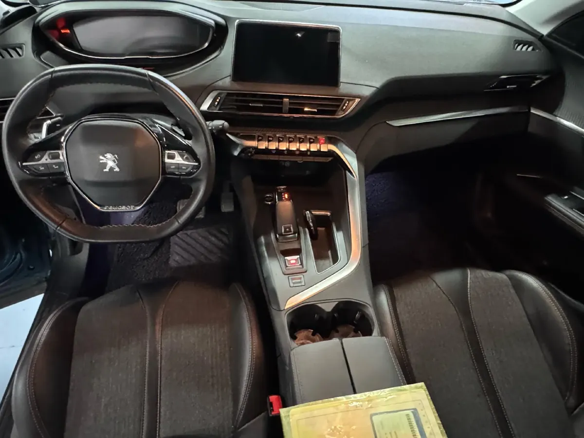 2017 Peugeot 5008 1.6T 167HP L4 6AT,autocango,china used car exporter,china ev exporter,chinese used car exporter,chinese used ev exporter