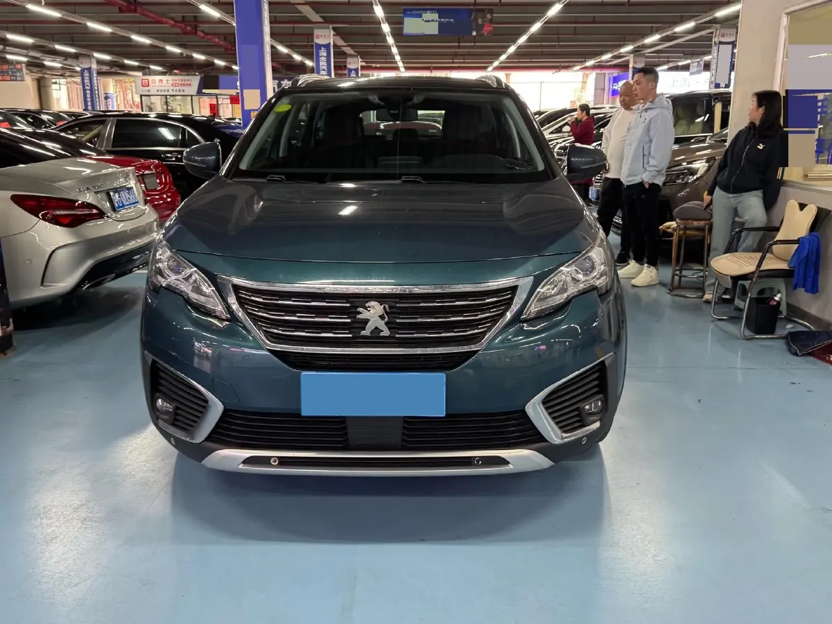 2017 Peugeot 5008 1.6T 167HP L4 6AT,autocango,china used car exporter,china ev exporter,chinese used car exporter,chinese used ev exporter