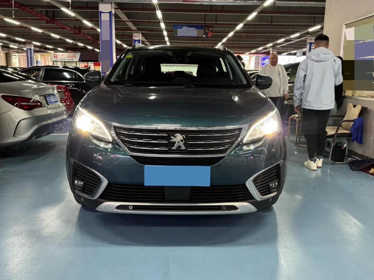 2017 Peugeot 5008 1.6T 167HP L4 6AT,autocango,china used car exporter,china ev exporter,chinese used car exporter,chinese used ev exporter