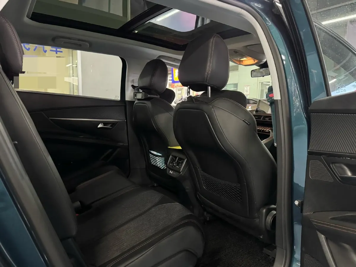 2017 Peugeot 5008 1.6T 167HP L4 6AT,autocango,china used car exporter,china ev exporter,chinese used car exporter,chinese used ev exporter