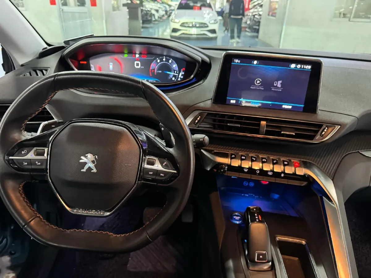 2017 Peugeot 5008 1.6T 167HP L4 6AT,autocango,china used car exporter,china ev exporter,chinese used car exporter,chinese used ev exporter