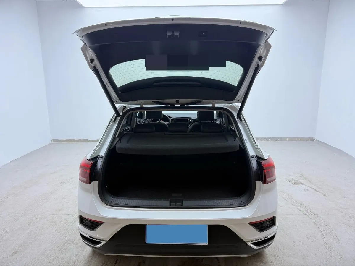 2021 Volkswagen T-Roc 1.4T 150HP L4 7DCT,autocango,china used car exporter,china ev exporter,chinese used car exporter,chinese used ev exporter