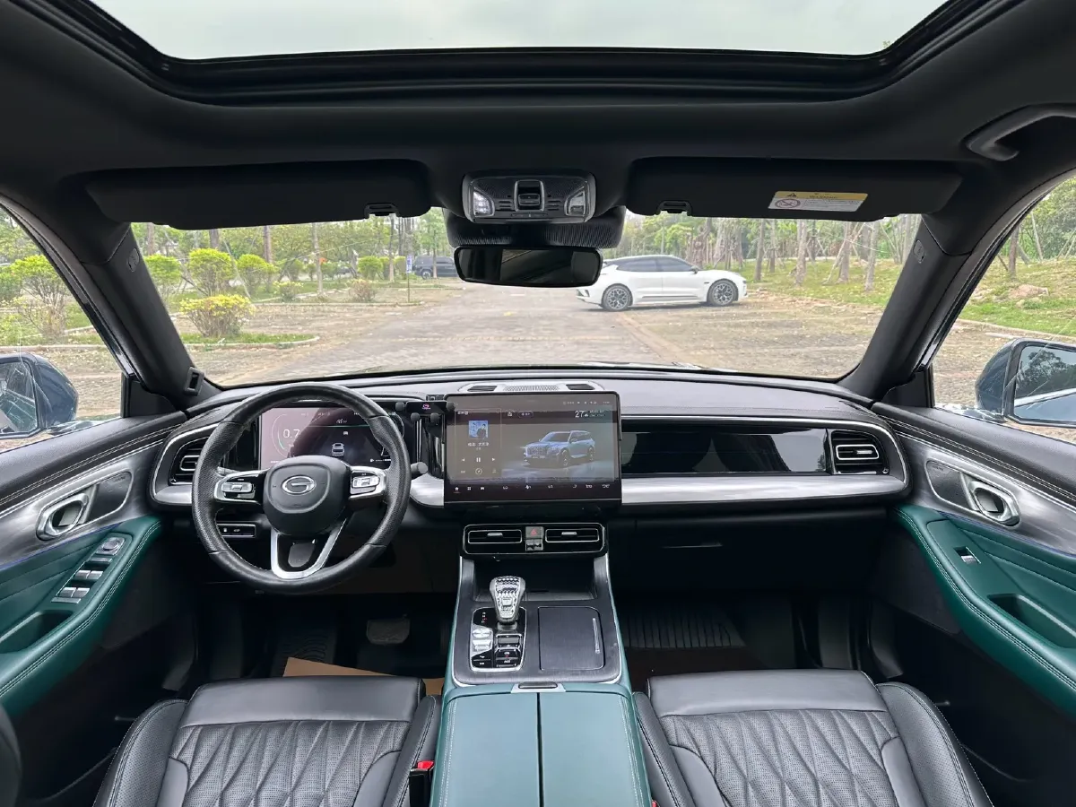 2022 GAC Trumpchi GS8 2.0T 252HP L4 8AT,autocango,china used car exporter,china ev exporter,chinese used car exporter,chinese used ev exporter