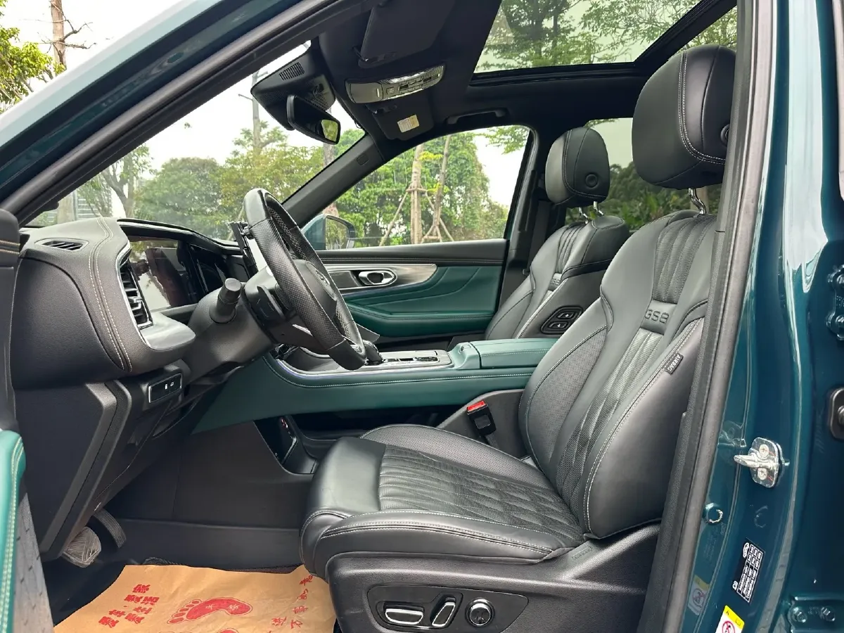 2022 GAC Trumpchi GS8 2.0T 252HP L4 8AT,autocango,china used car exporter,china ev exporter,chinese used car exporter,chinese used ev exporter