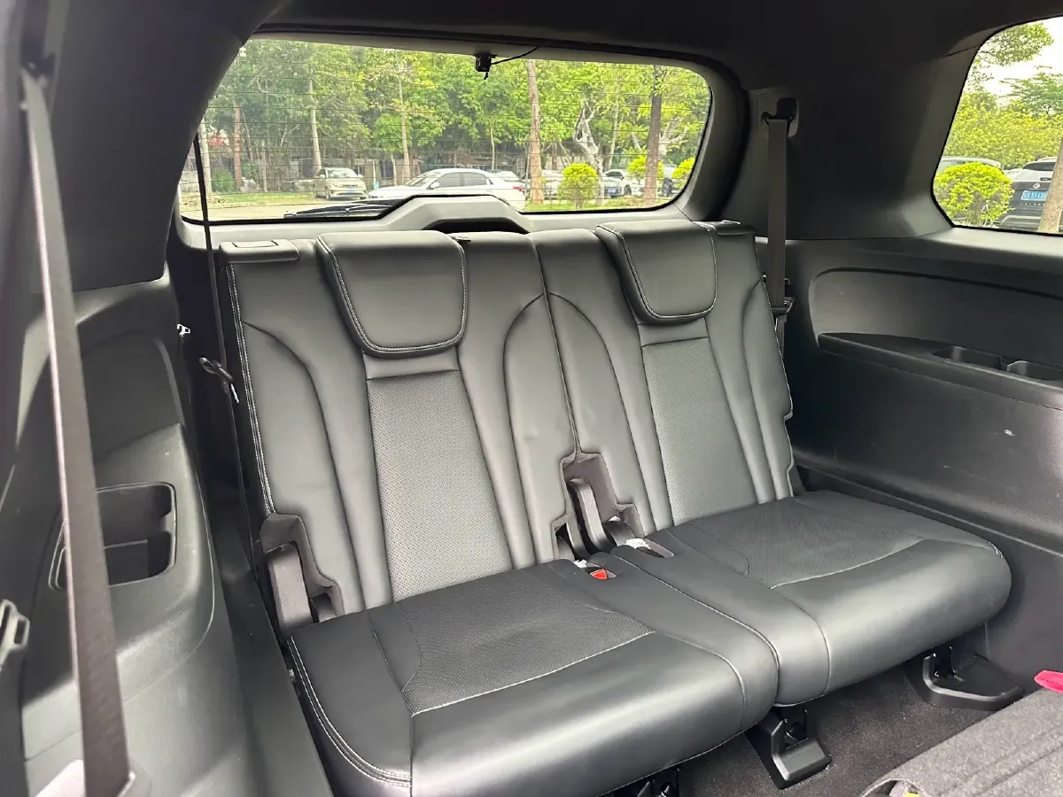 2022 GAC Trumpchi GS8 2.0T 252HP L4 8AT,autocango,china used car exporter,china ev exporter,chinese used car exporter,chinese used ev exporter