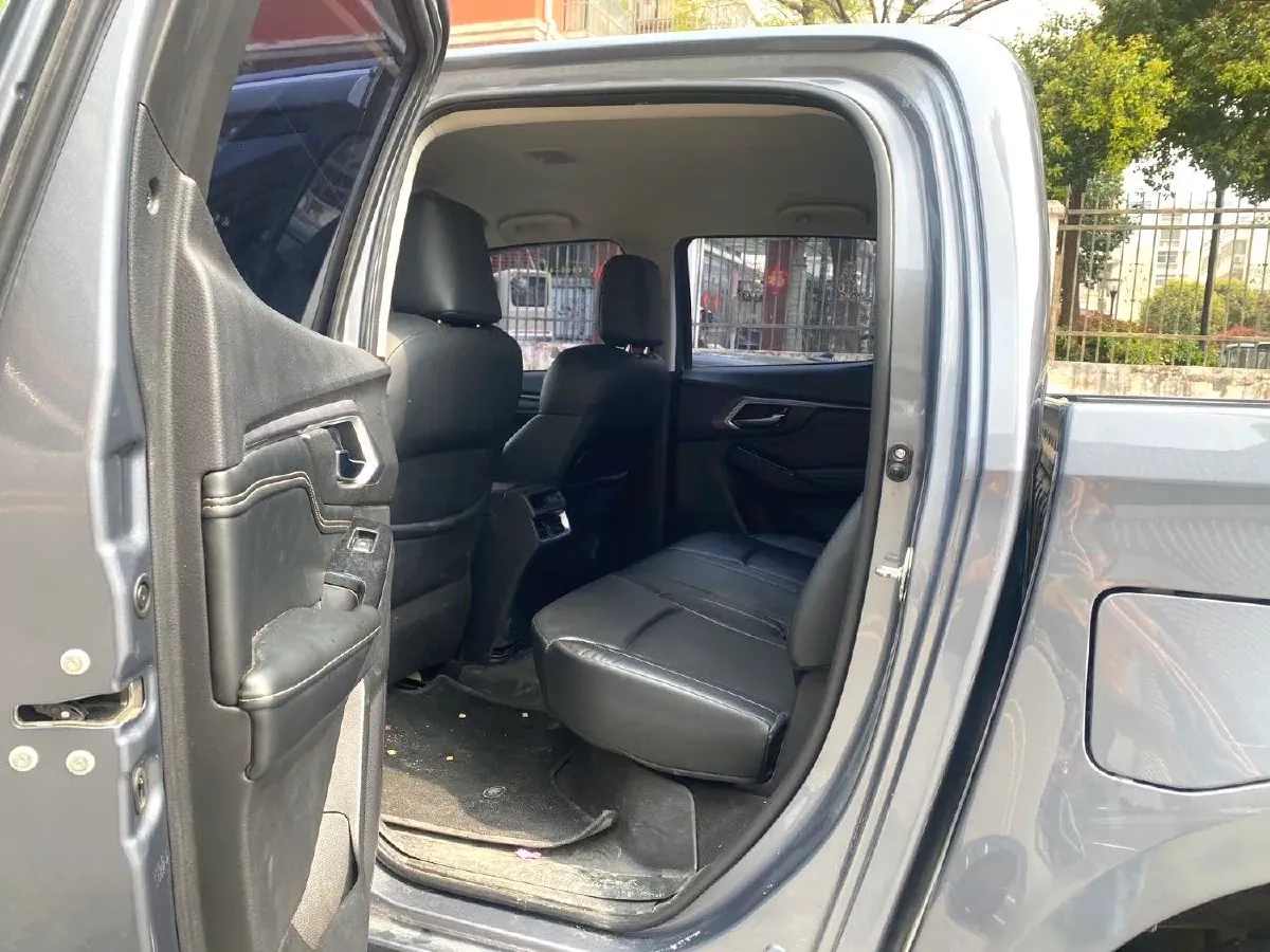 2021 Isuzu D-MAX 1.9T 163HP L4 6AT,autocango,china used car exporter,china ev exporter,chinese used car exporter,chinese used ev exporter