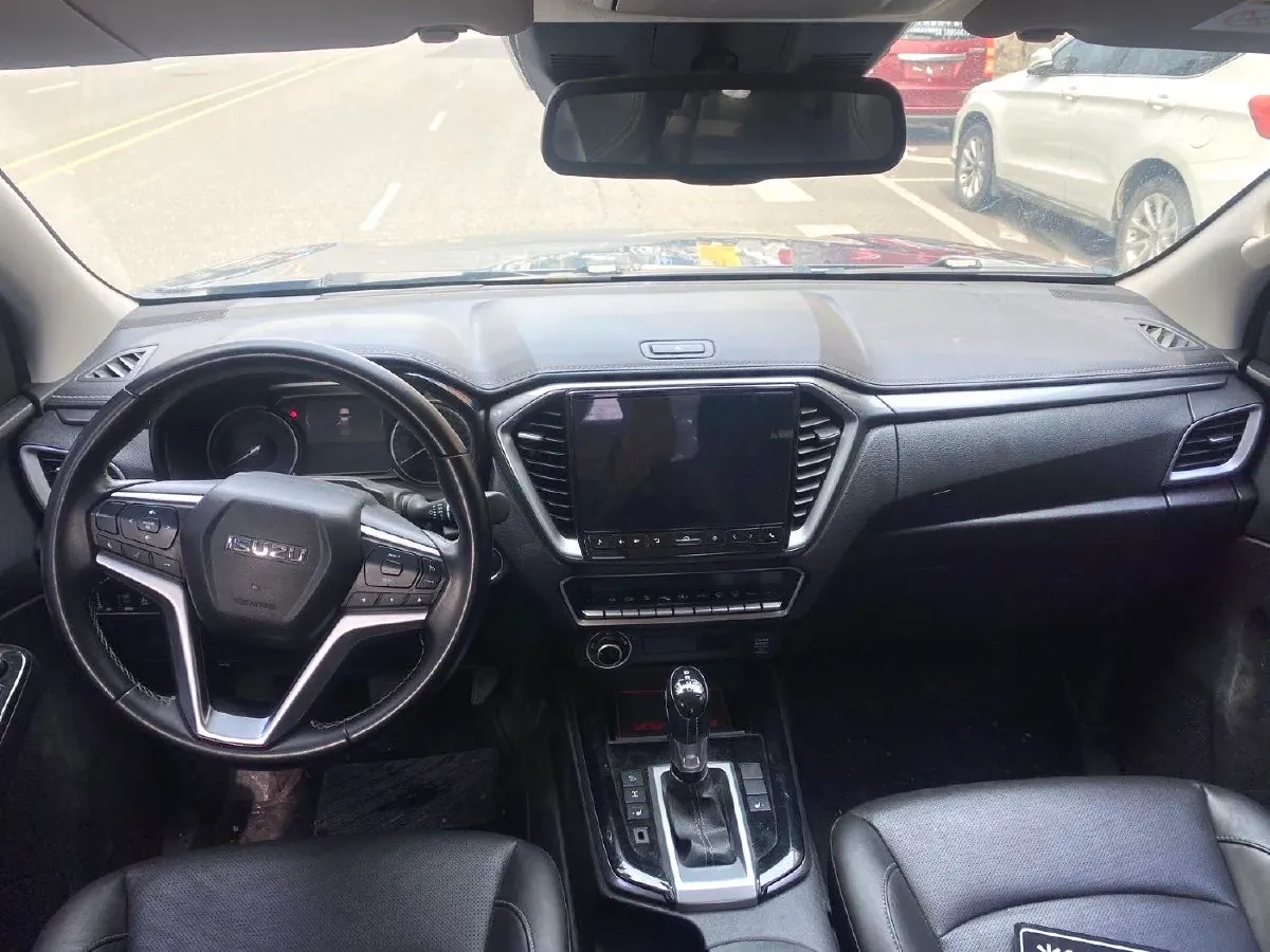 2021 Isuzu D-MAX 1.9T 163HP L4 6AT,autocango,china used car exporter,china ev exporter,chinese used car exporter,chinese used ev exporter