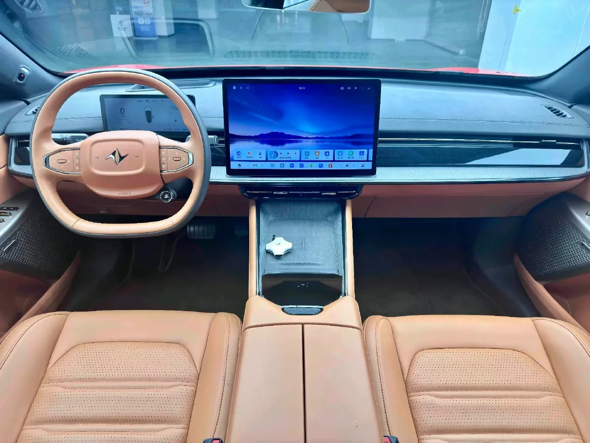 2024 DongFeng eπ eπ007 REEV 105HP REEV 28.4KWH,autocango,china used car exporter,china ev exporter,chinese used car exporter,chinese used ev exporter