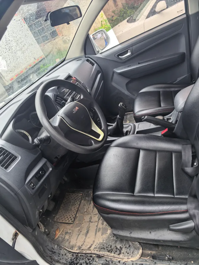 2020 Isuzu Jim 2.8T 120HP L4 5MT,autocango,china used car exporter,china ev exporter,chinese used car exporter,chinese used ev exporter