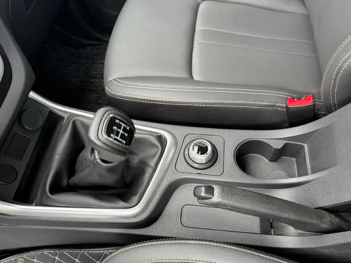 2022 Isuzu RE-MAX Jim 2.8T 120HP L4 5MT,autocango,china used car exporter,china ev exporter,chinese used car exporter,chinese used ev exporter