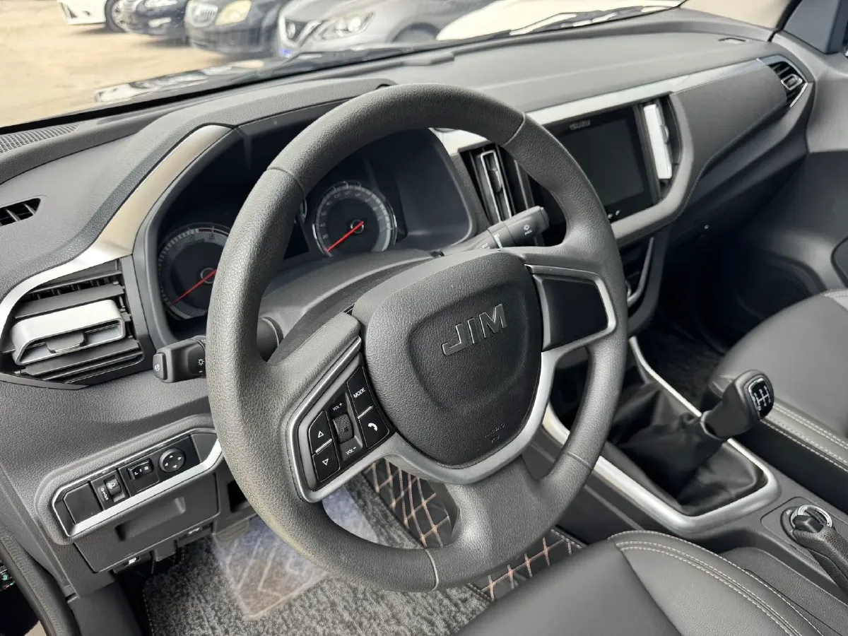 2022 Isuzu RE-MAX Jim 2.8T 120HP L4 5MT,autocango,china used car exporter,china ev exporter,chinese used car exporter,chinese used ev exporter