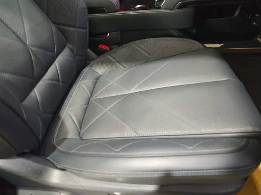 2023 FangChengBao Bao 5 1.5T 194HP L4 E-CVT PHEV 31.8KWH,autocango,china used car exporter,china ev exporter,chinese used car exporter,chinese used ev exporter