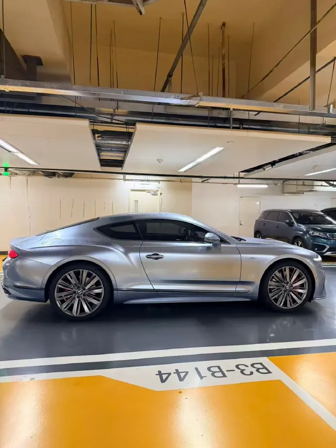 2025 Bentley Continental 4.0T 600HP V8 8DCT PHEV 25.9KWH,autocango,china used car exporter,china ev exporter,chinese used car exporter,chinese used ev exporter