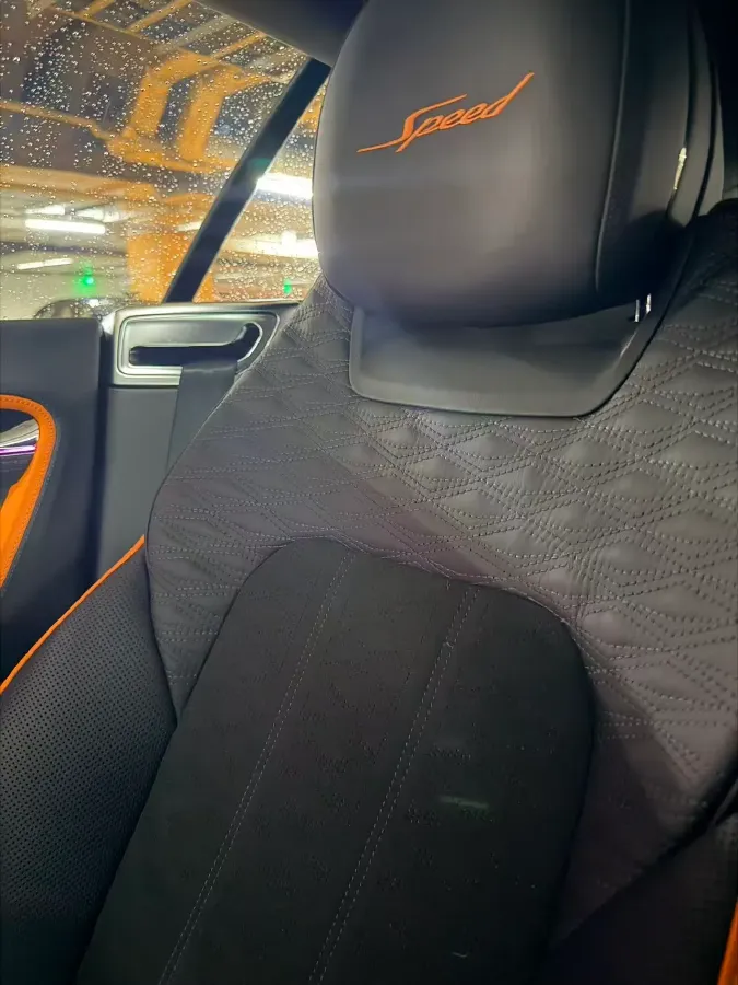 2025 Bentley Continental 4.0T 600HP V8 8DCT PHEV 25.9KWH,autocango,china used car exporter,china ev exporter,chinese used car exporter,chinese used ev exporter