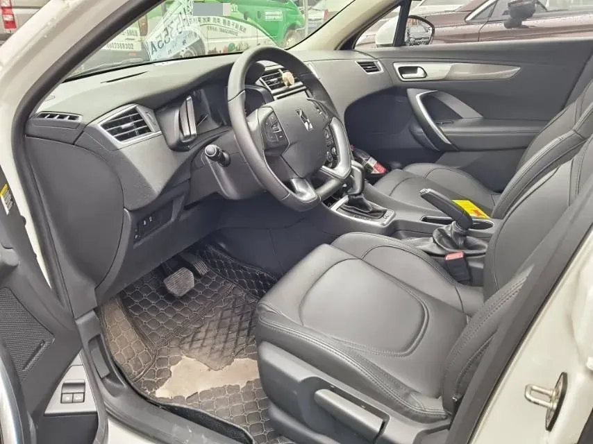 2016 DS 5LS 1.6T 167HP L4 6AT,autocango,china used car exporter,china ev exporter,chinese used car exporter,chinese used ev exporter