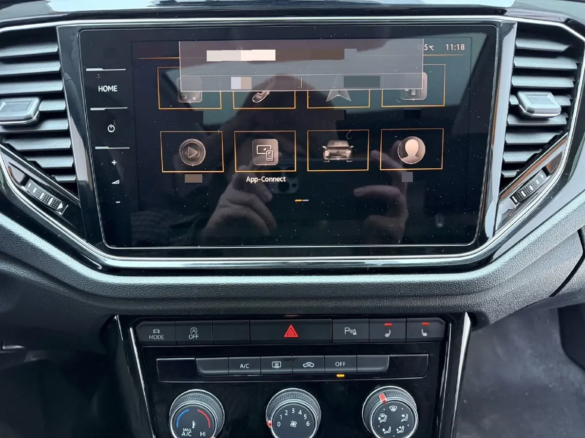 2021 Volkswagen T-Roc 1.4T 150HP L4 7DCT,autocango,china used car exporter,china ev exporter,chinese used car exporter,chinese used ev exporter