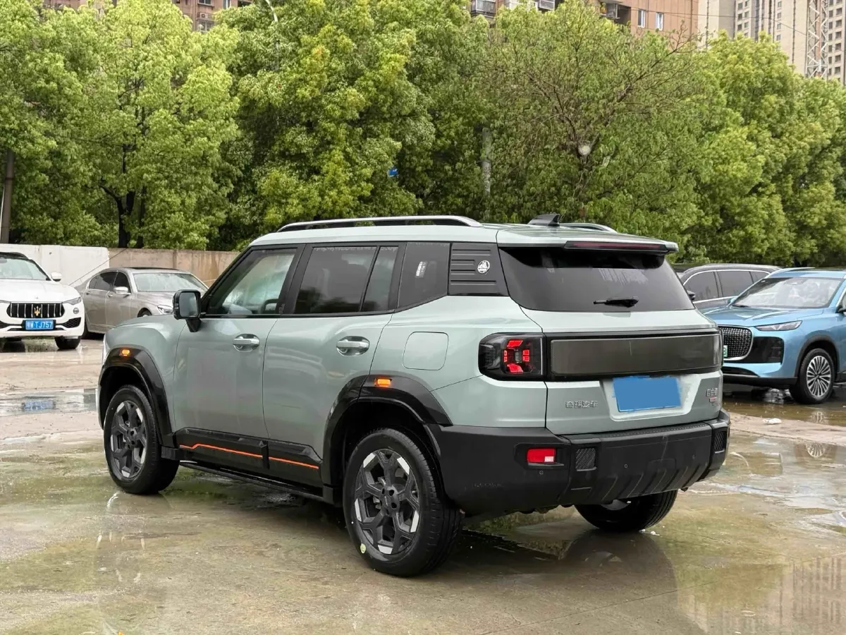 2025 Jetour Traveller 2.0T 254HP L4 7DCT,autocango,china used car exporter,china ev exporter,chinese used car exporter,chinese used ev exporter