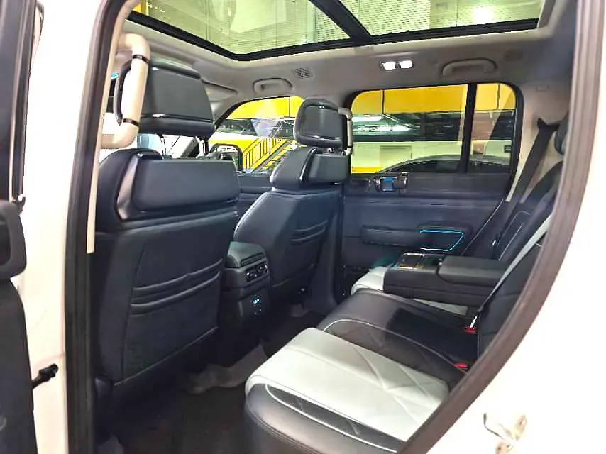 2023 FangChengBao Bao 5 1.5T 194HP L4 E-CVT PHEV 31.8KWH,autocango,china used car exporter,china ev exporter,chinese used car exporter,chinese used ev exporter