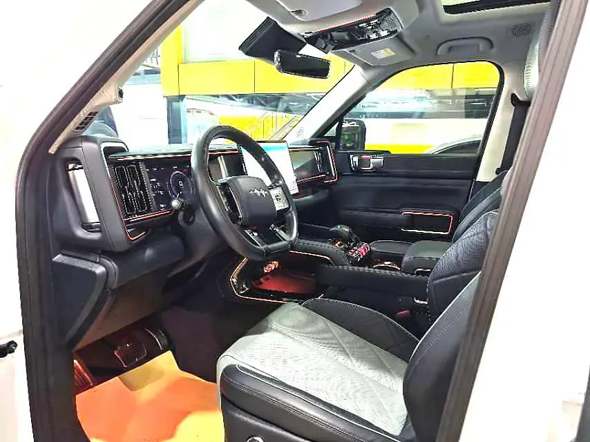 2023 FangChengBao Bao 5 1.5T 194HP L4 E-CVT PHEV 31.8KWH,autocango,china used car exporter,china ev exporter,chinese used car exporter,chinese used ev exporter