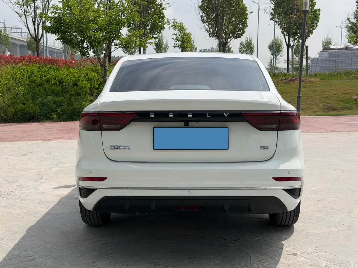 2025 Geely Emgrand 1.5L 127HP L4 5MT,autocango,china used car exporter,china ev exporter,chinese used car exporter,chinese used ev exporter