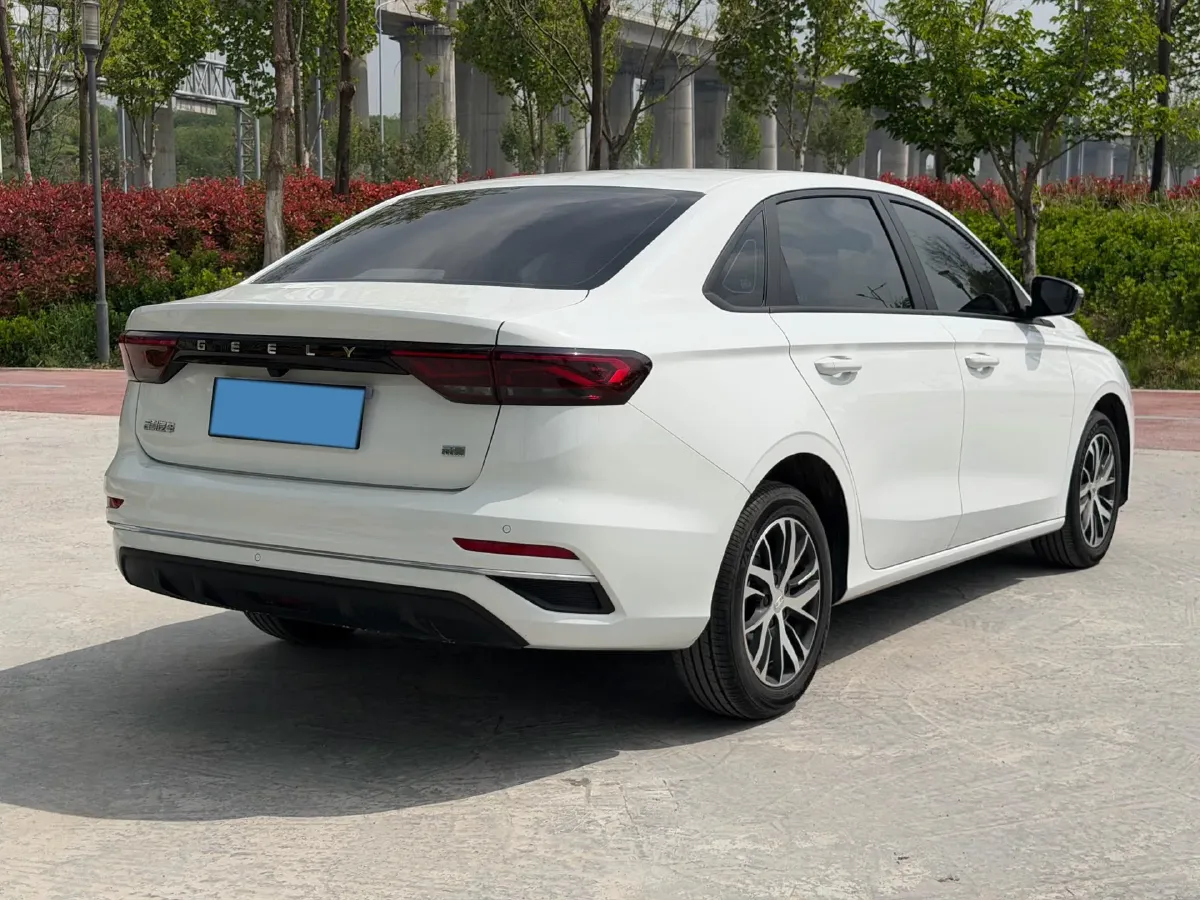 2025 Geely Emgrand 1.5L 127HP L4 5MT,autocango,china used car exporter,china ev exporter,chinese used car exporter,chinese used ev exporter