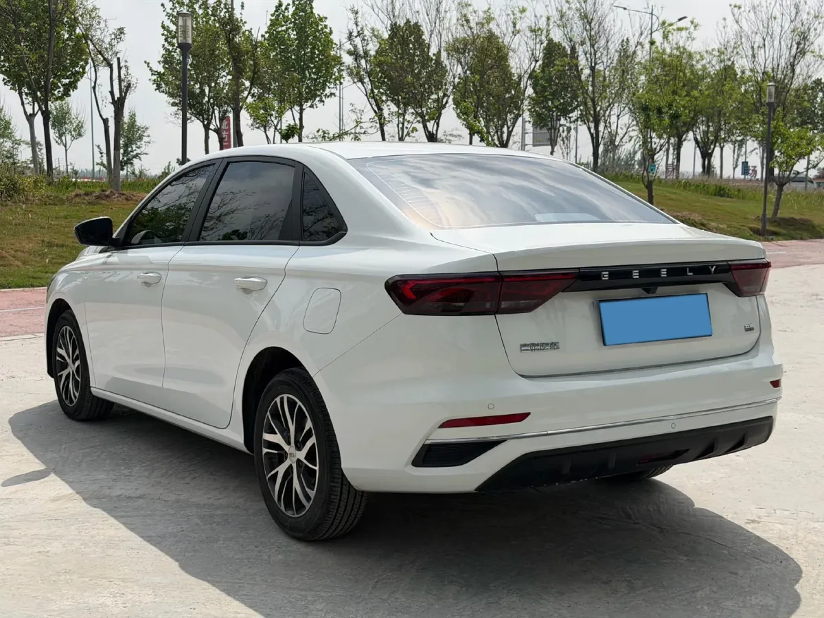 2025 Geely Emgrand 1.5L 127HP L4 5MT,autocango,china used car exporter,china ev exporter,chinese used car exporter,chinese used ev exporter