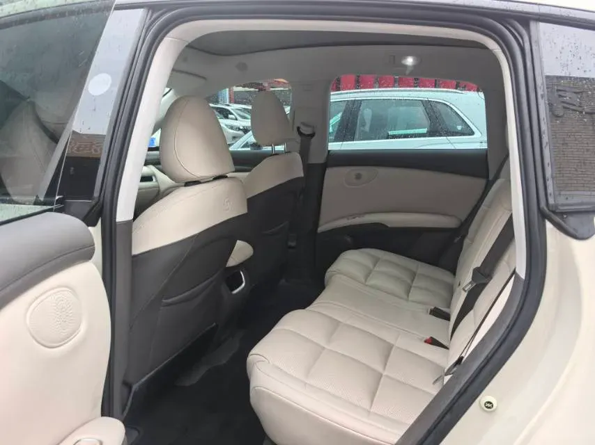 2023 IM LS6 BEV 71KWH,autocango,china used car exporter,china ev exporter,chinese used car exporter,chinese used ev exporter