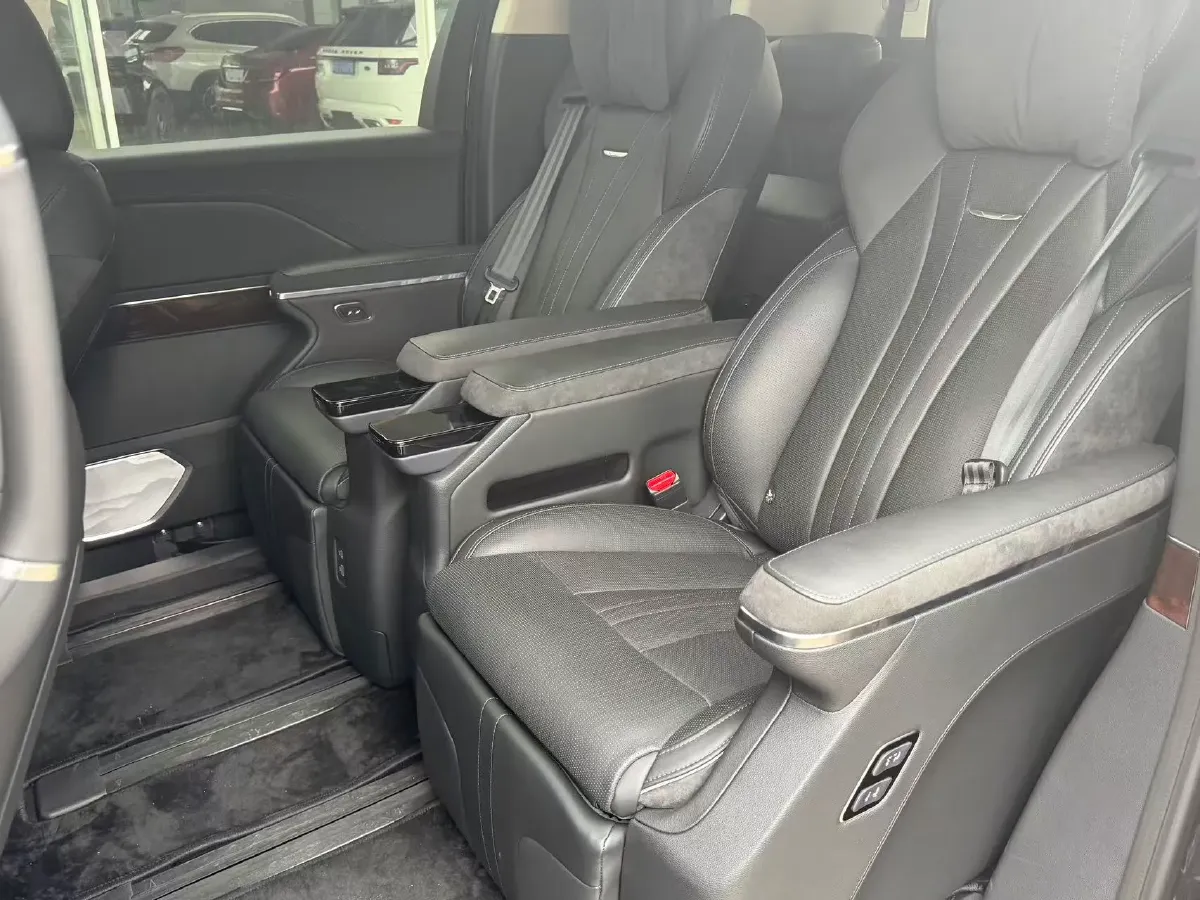 2024 HongQi HQ9 2.0T 163HP L4 1DHT PHEV 20.14KWH,autocango,china used car exporter,china ev exporter,chinese used car exporter,chinese used ev exporter