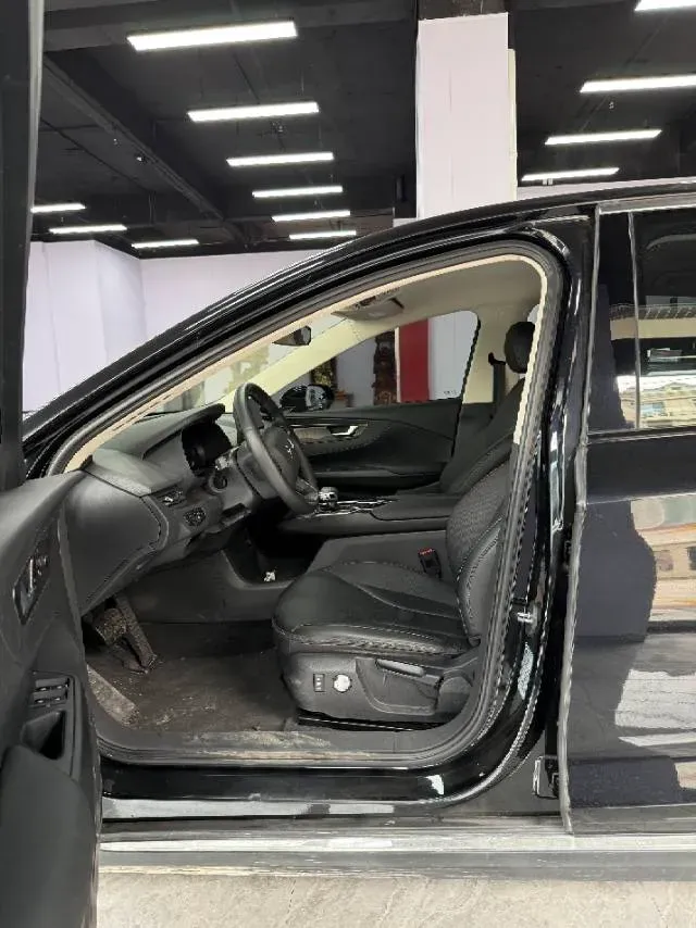 2021 HongQi E-QM5 BEV 54KWH,autocango,china used car exporter,china ev exporter,chinese used car exporter,chinese used ev exporter