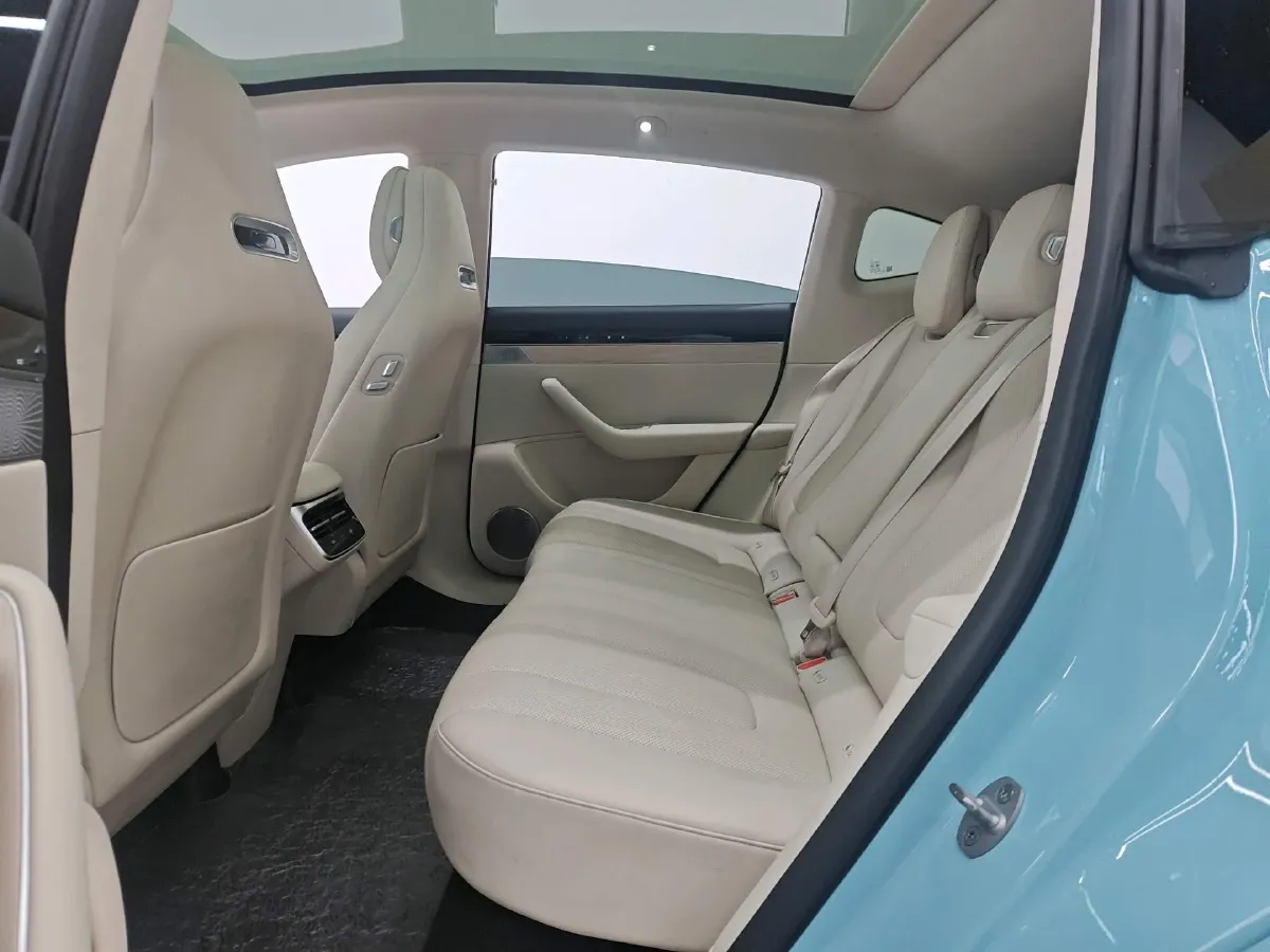 2025 Luxeed R7 REEV 156HP REEV 37KWH,autocango,china used car exporter,china ev exporter,chinese used car exporter,chinese used ev exporter