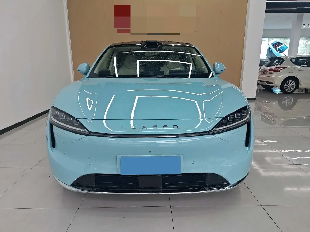 2025 Luxeed R7 REEV 156HP REEV 37KWH,autocango,china used car exporter,china ev exporter,chinese used car exporter,chinese used ev exporter