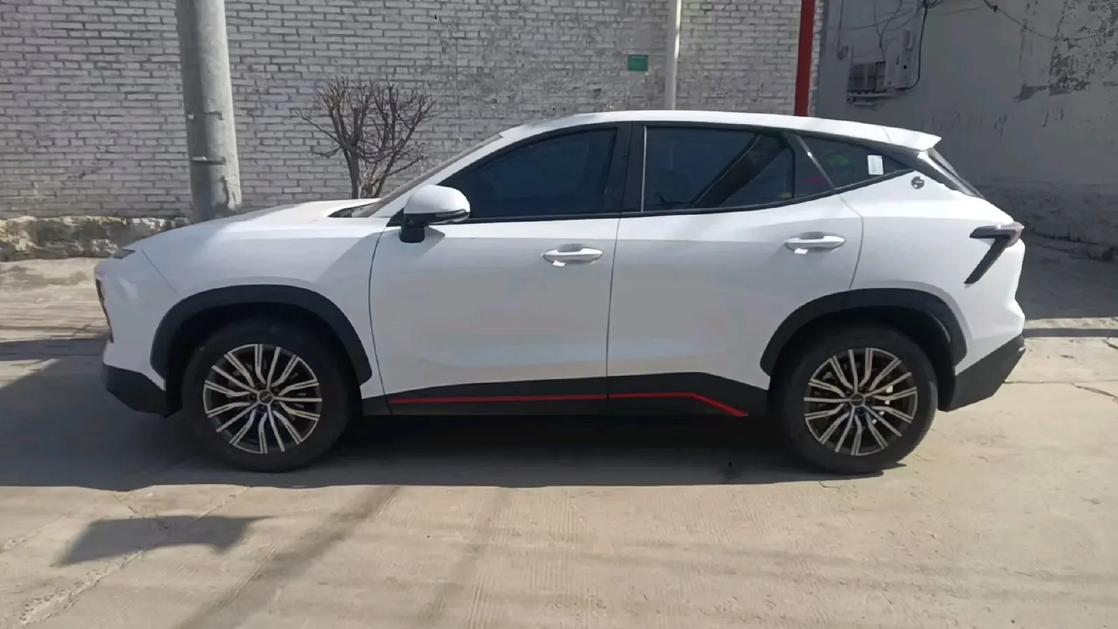 2024 Jetour DASHING 1.5T 156HP L4 6DCT,autocango,china used car exporter,china ev exporter,chinese used car exporter,chinese used ev exporter