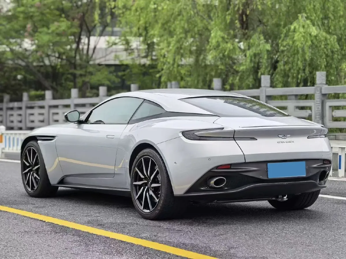 2019 Aston Martin DB11 4.0T 510HP V8 8AT,autocango,china used car exporter,china ev exporter,chinese used car exporter,chinese used ev exporter