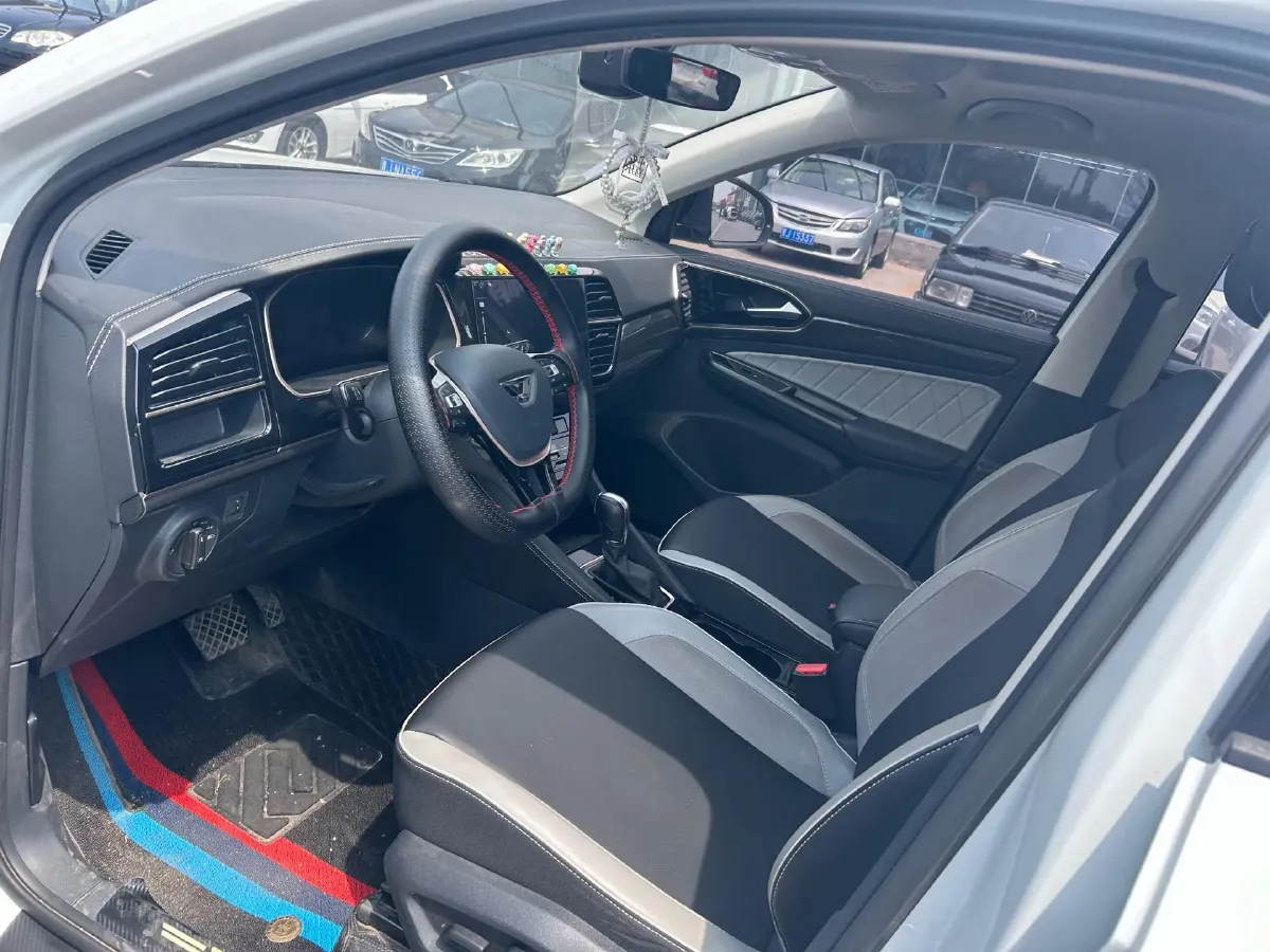 2022 Jetta VS7 1.4T 150HP L4 6AT,autocango,china used car exporter,china ev exporter,chinese used car exporter,chinese used ev exporter