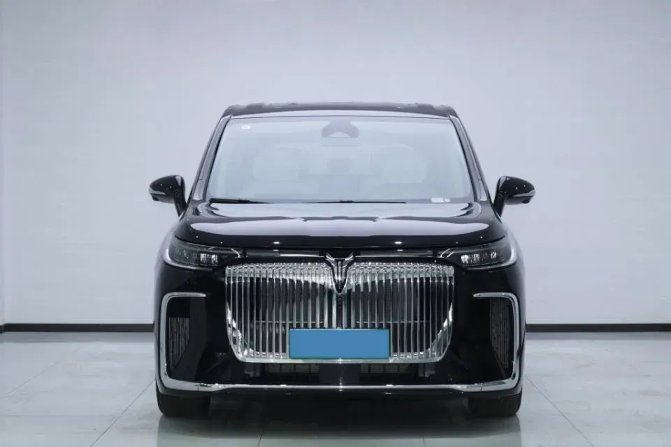 2025 Voyah Dream 1.5T 150HP L4 PHEV 41.7KWH,autocango,china used car exporter,china ev exporter,chinese used car exporter,chinese used ev exporter
