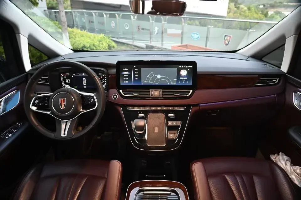 2023 HongQi HQ9 2.0T 252HP L4 8AT,autocango,china used car exporter,china ev exporter,chinese used car exporter,chinese used ev exporter