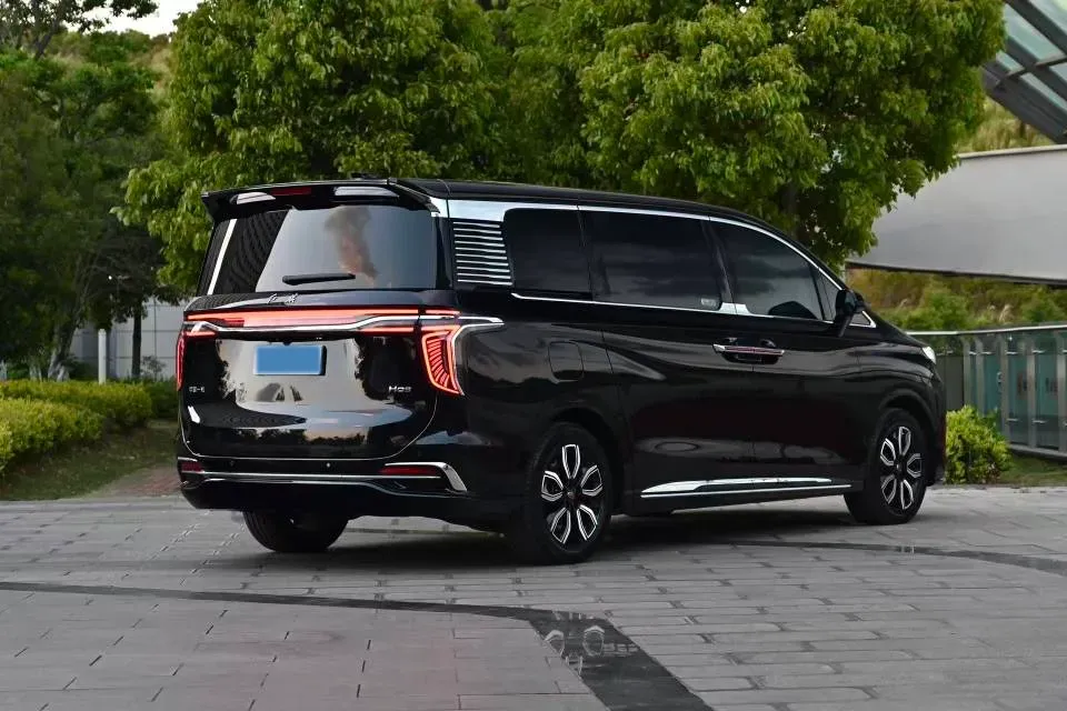 2023 HongQi HQ9 2.0T 252HP L4 8AT,autocango,china used car exporter,china ev exporter,chinese used car exporter,chinese used ev exporter