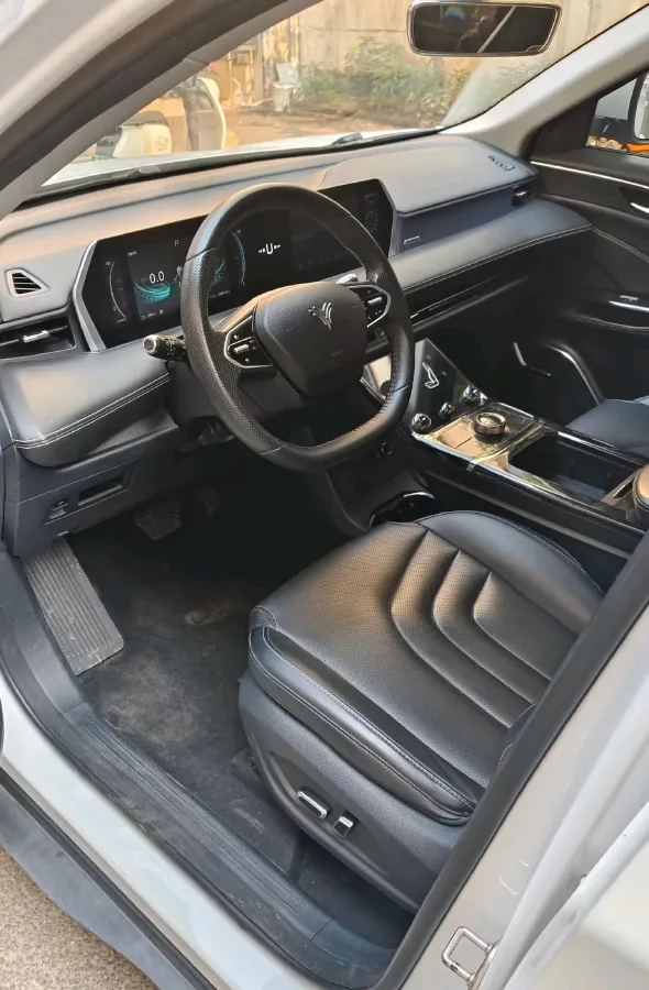 2022 MAXUS D60 1.5T 169HP L4 7DCT,autocango,china used car exporter,china ev exporter,chinese used car exporter,chinese used ev exporter