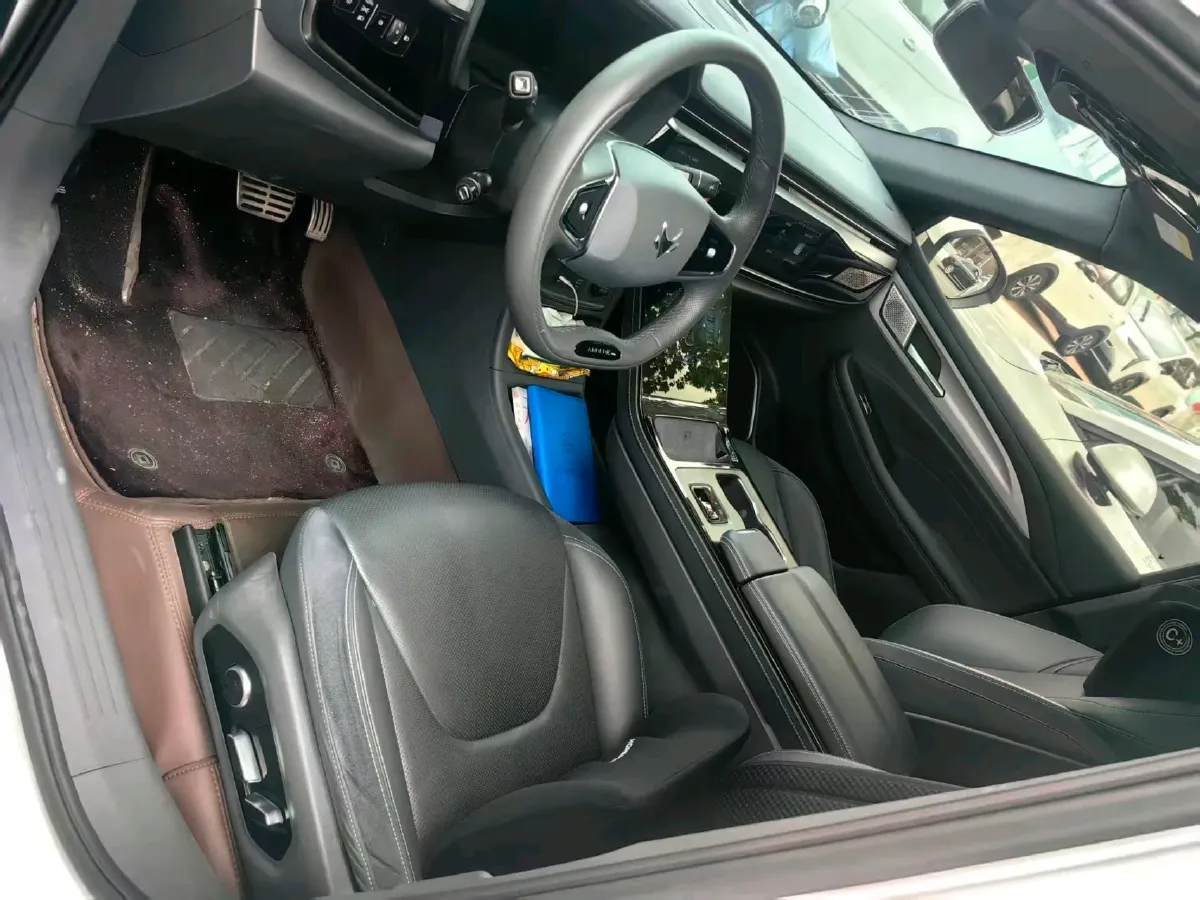 2023 ARCFOX αT BEV,autocango,china used car exporter,china ev exporter,chinese used car exporter,chinese used ev exporter