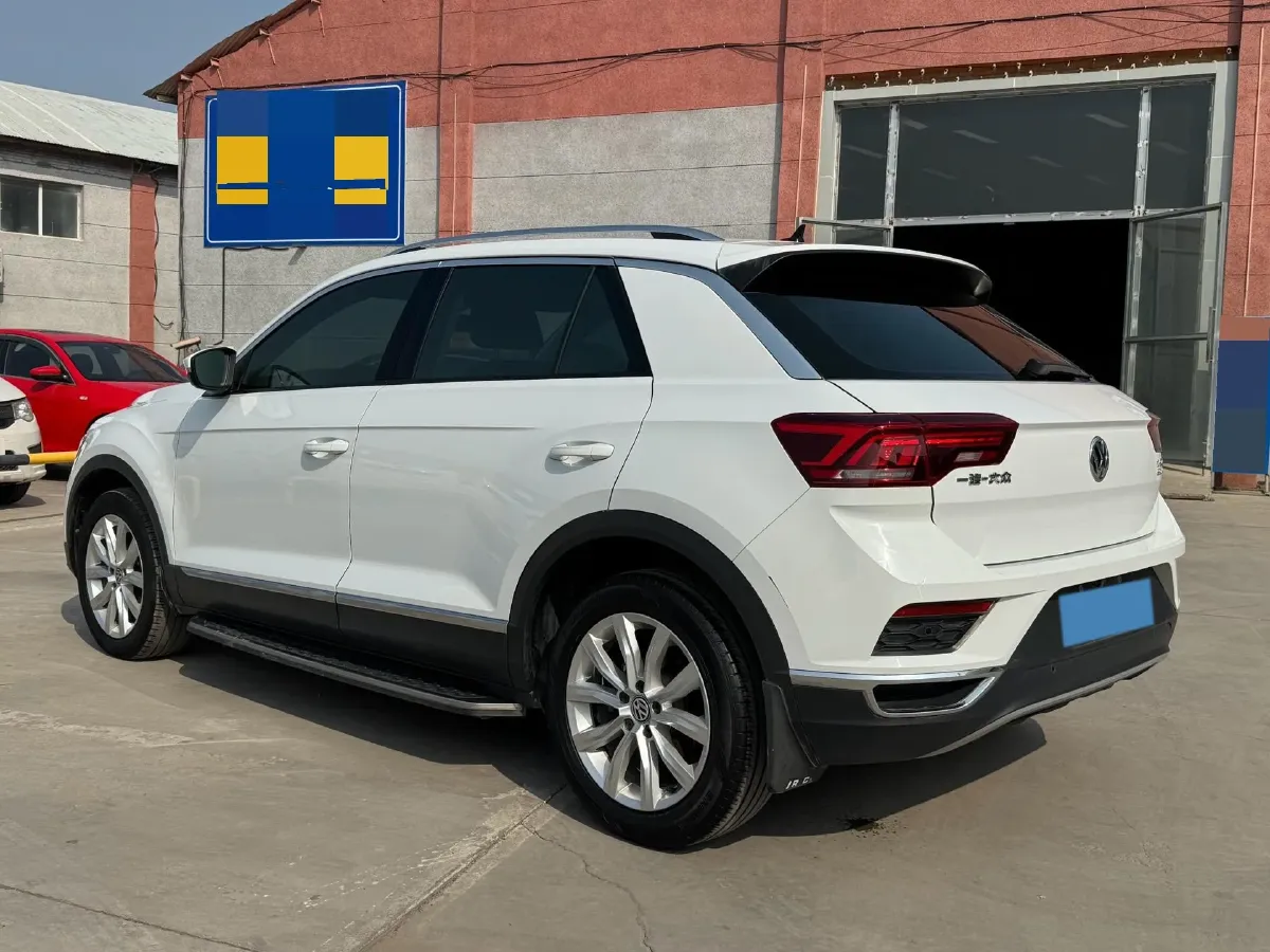 2019 Volkswagen T-Roc 1.4T 131HP L4 7DCT,autocango,china used car exporter,china ev exporter,chinese used car exporter,chinese used ev exporter
