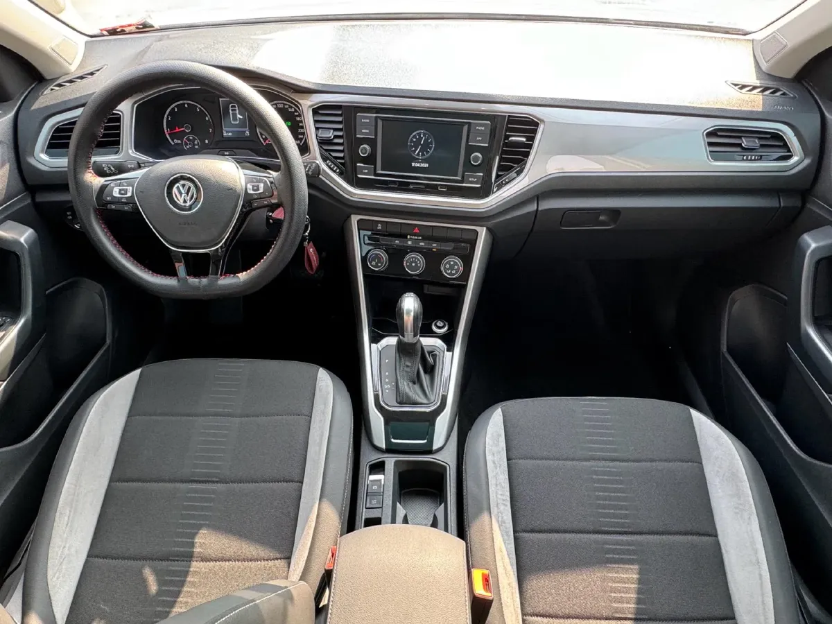 2019 Volkswagen T-Roc 1.4T 131HP L4 7DCT,autocango,china used car exporter,china ev exporter,chinese used car exporter,chinese used ev exporter