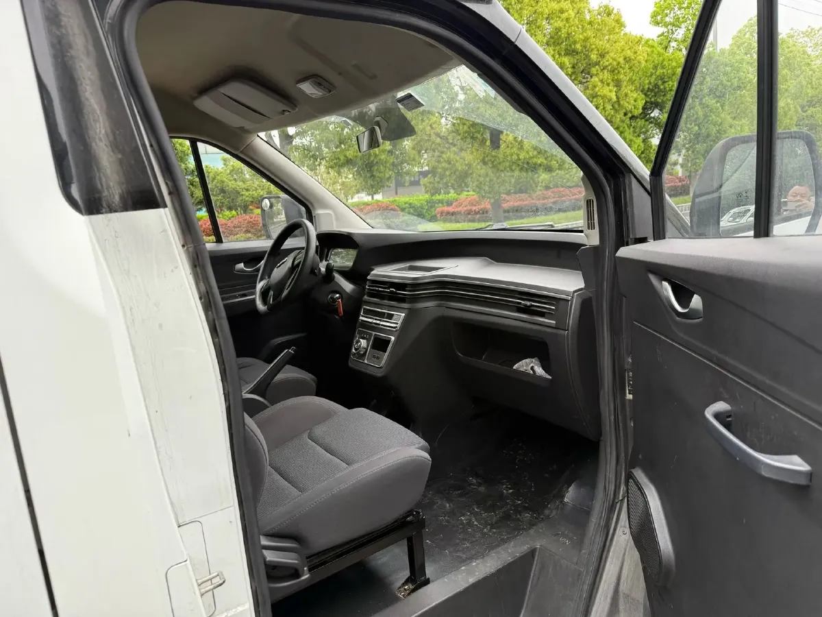 2019 Karry Dolphin EV BEV 44.5KWH,autocango,china used car exporter,china ev exporter,chinese used car exporter,chinese used ev exporter