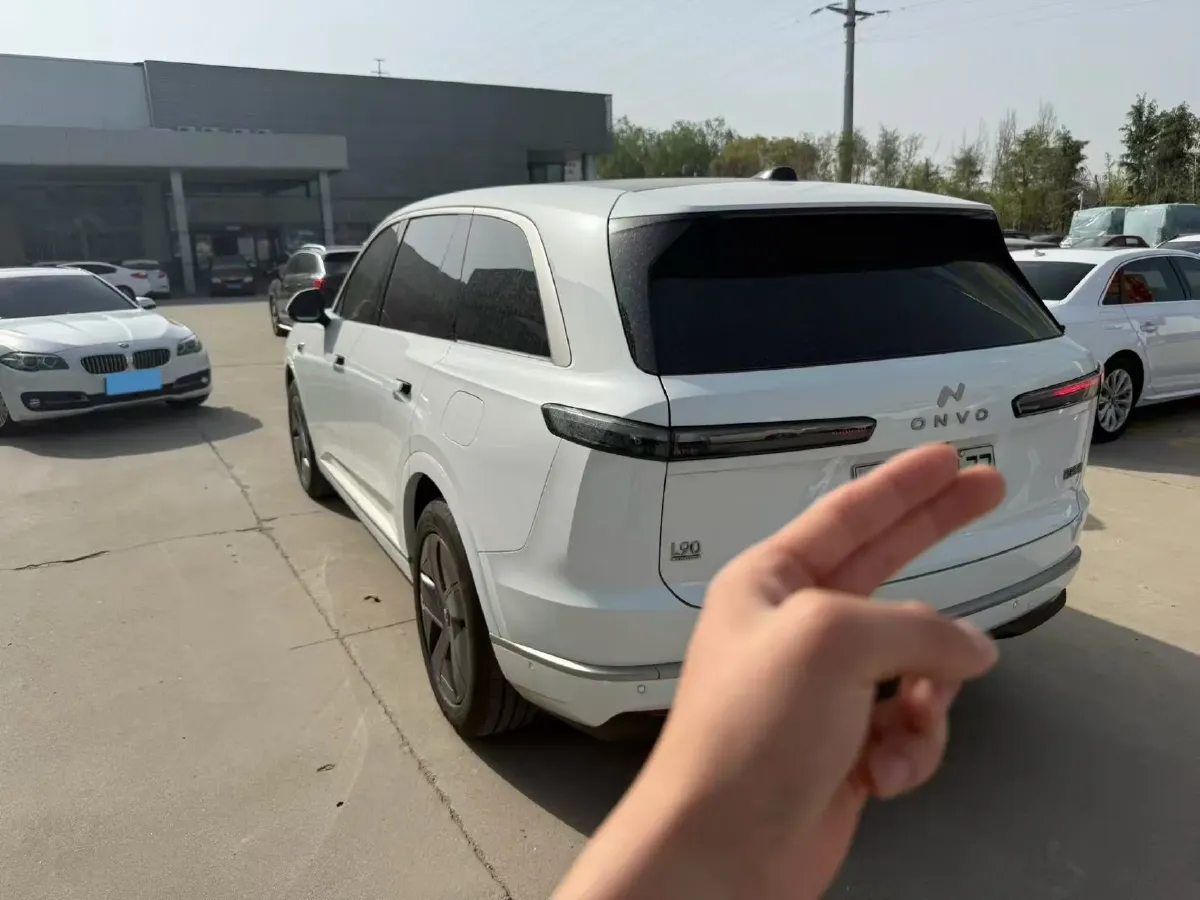 2025 ONVO L90 BEV,autocango,china used car exporter,china ev exporter,chinese used car exporter,chinese used ev exporter