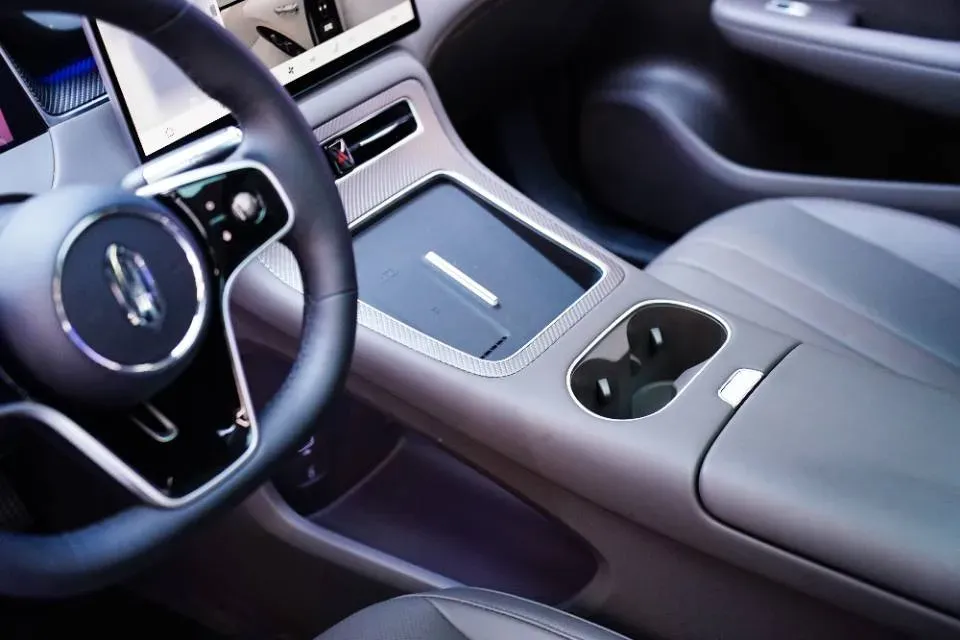 2025 HIMA Shangjie H5 REEV 98HP REEV,autocango,china used car exporter,china ev exporter,chinese used car exporter,chinese used ev exporter