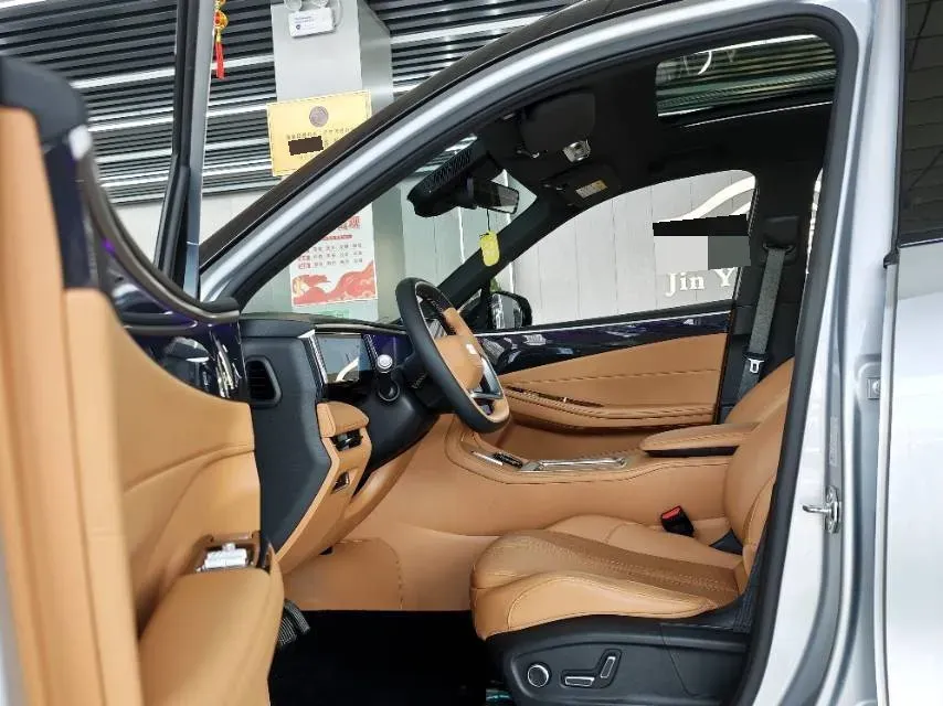 2025 Geely Galaxy L7 1.5L 112HP L4 1DHT PHEV 18.4KWH,autocango,china used car exporter,china ev exporter,chinese used car exporter,chinese used ev exporter