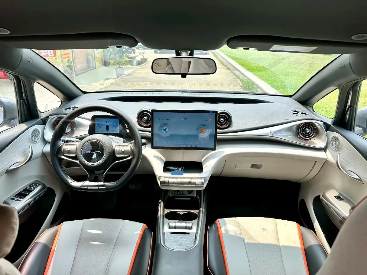 2021 Ford Escort 1.5L 122HP L3 6AT,autocango,china used car exporter,china ev exporter,chinese used car exporter,chinese used ev exporter